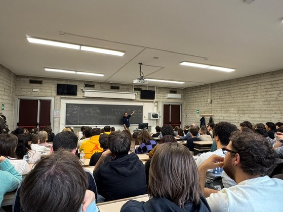 Sold out per il primo evento “MateDì: La matematica che non è un problema”